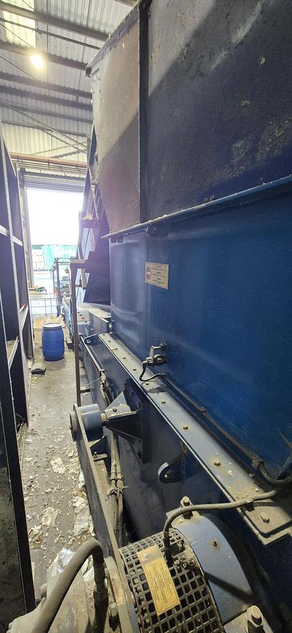 Used 2007 Jovisa, SL Shredder with Infeed conveyor