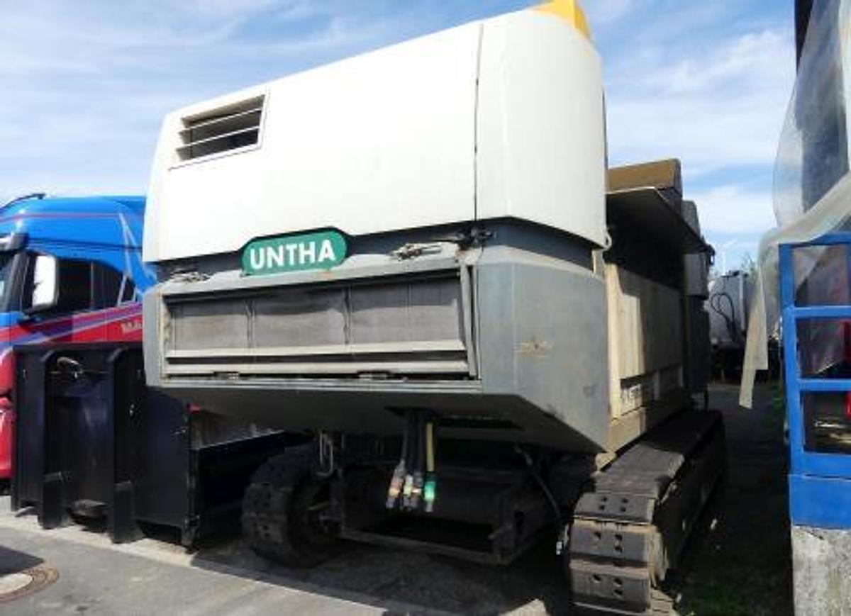 Used 2022 Untha XR3000C Tracked Single-shaft Shredder