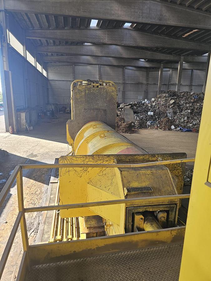 Used 2006 C&G Taurus Metal Shear W/Generator