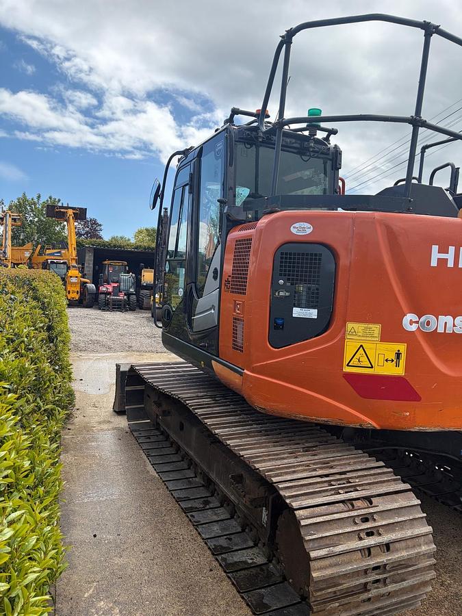 Used 2020 Hitachi ZX135US-6 Crawler Excavator 