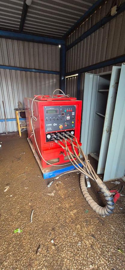 Used Container Tilter