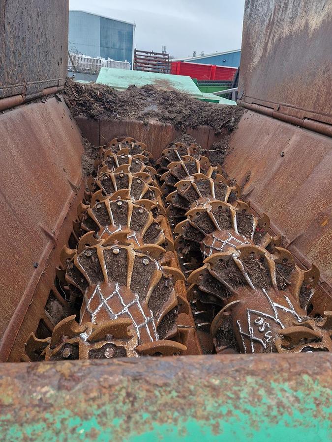 Used 2008 Komptech Crambo 3400 E Electric Twin-shaft Slow-speed Static Shredder