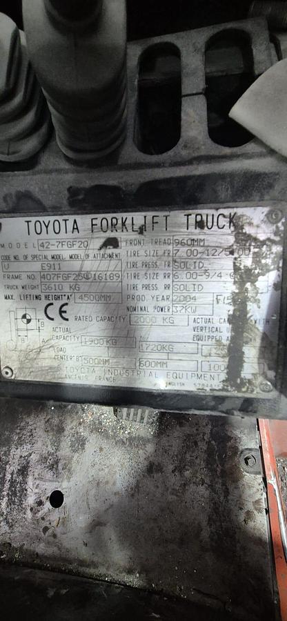 Used 2004 Toyota 42-7FGF20 LPG Forklift 