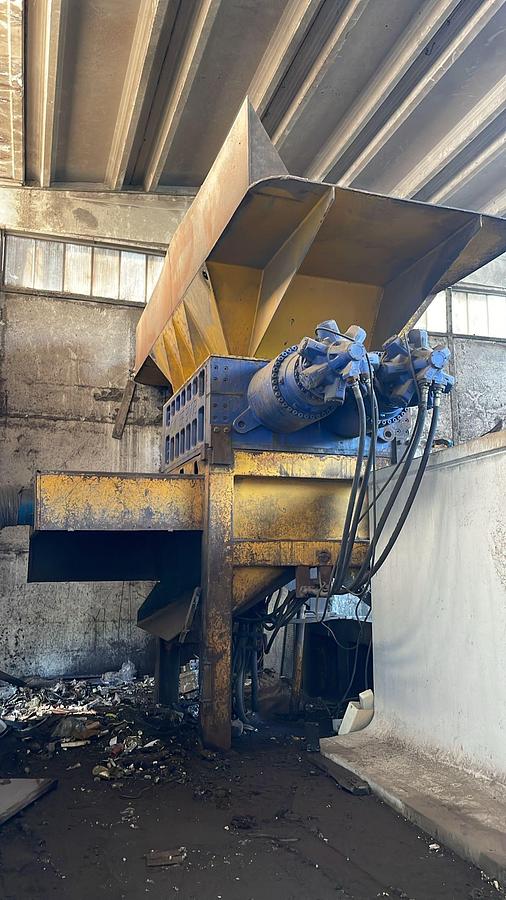 Used 2008 CFI BF 3008 Industrial Twin-shaft Shredder