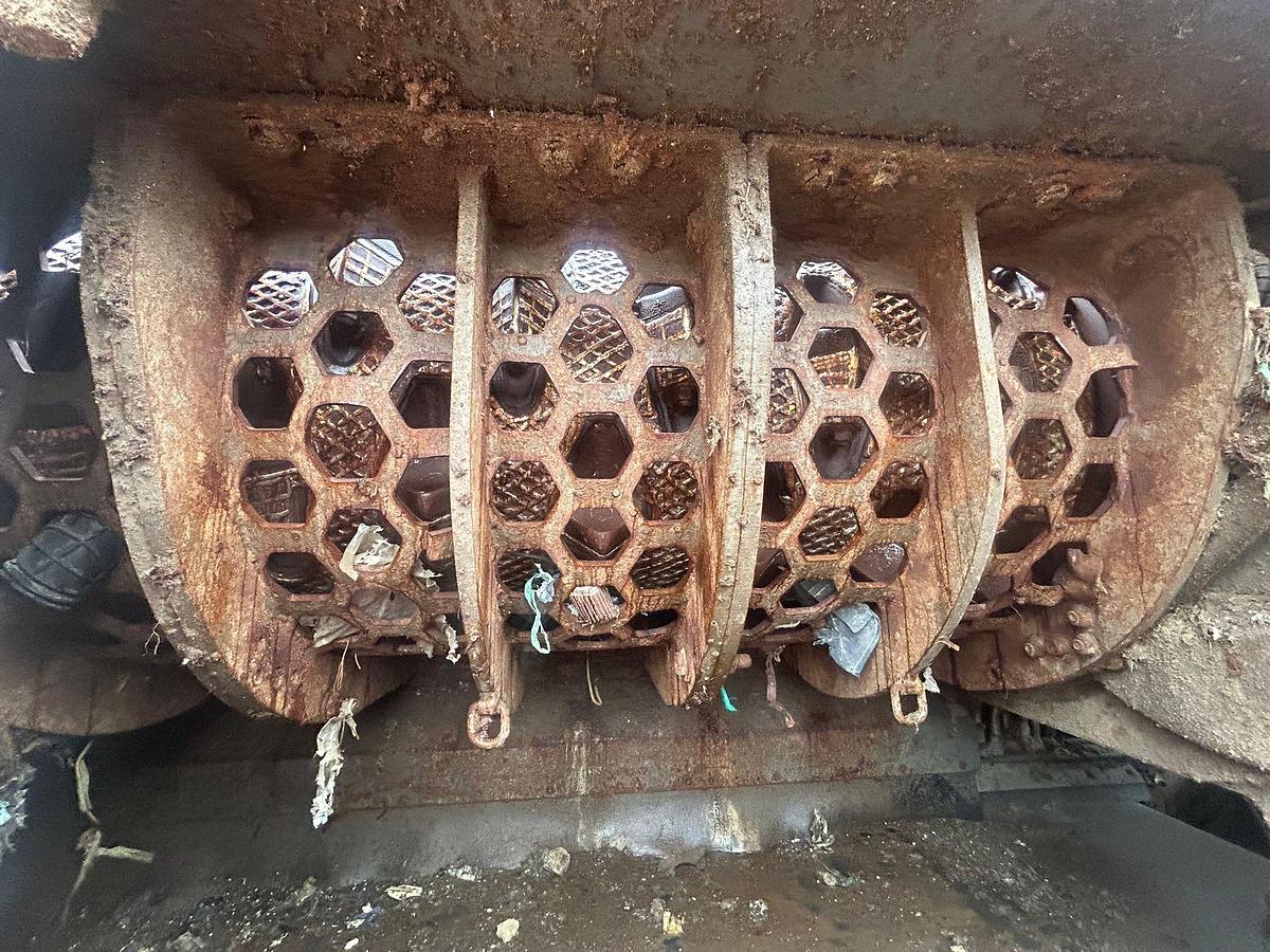 Used 2024 Untha XR3000C Tracked Single-shaft Shredder