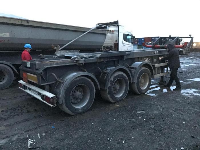 Used 2008 N.C.H Moble Container lifter tilter