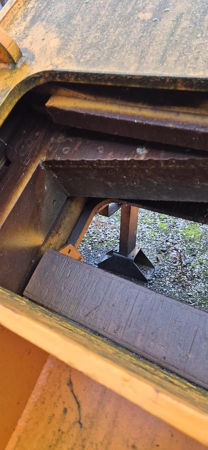 Used Monarch Engineering Ltd 960 Shear