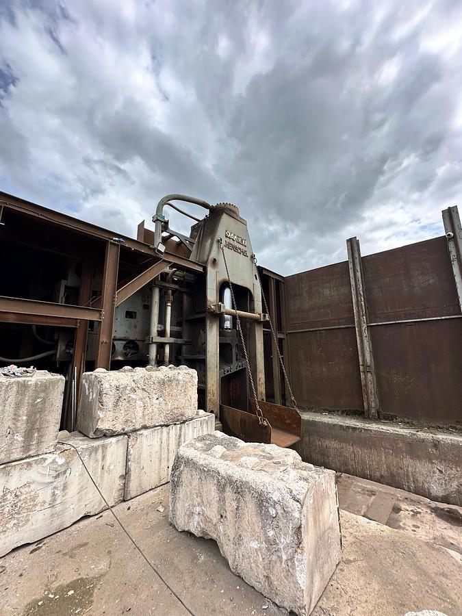 Used 2016 Henschel CIB 1000 Scrap Shear