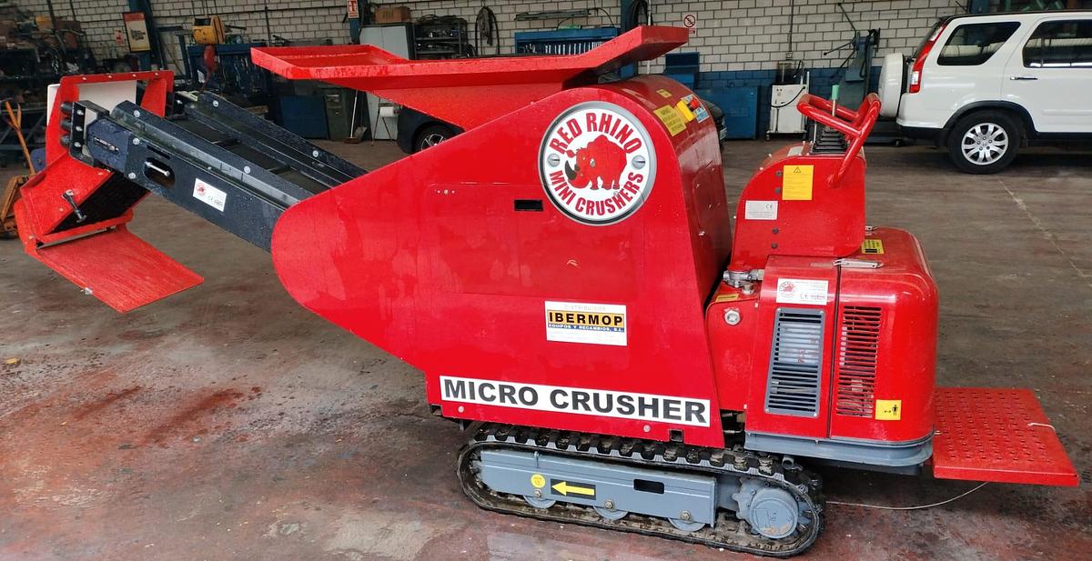 Used 2006 Red Rhino Crusher 4017T