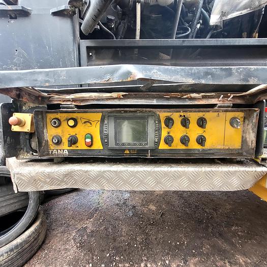 Used 2015 TANA Shark 440D Slow Speed Shredder