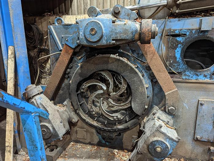 Used Cambia 610 Debarking Machine 