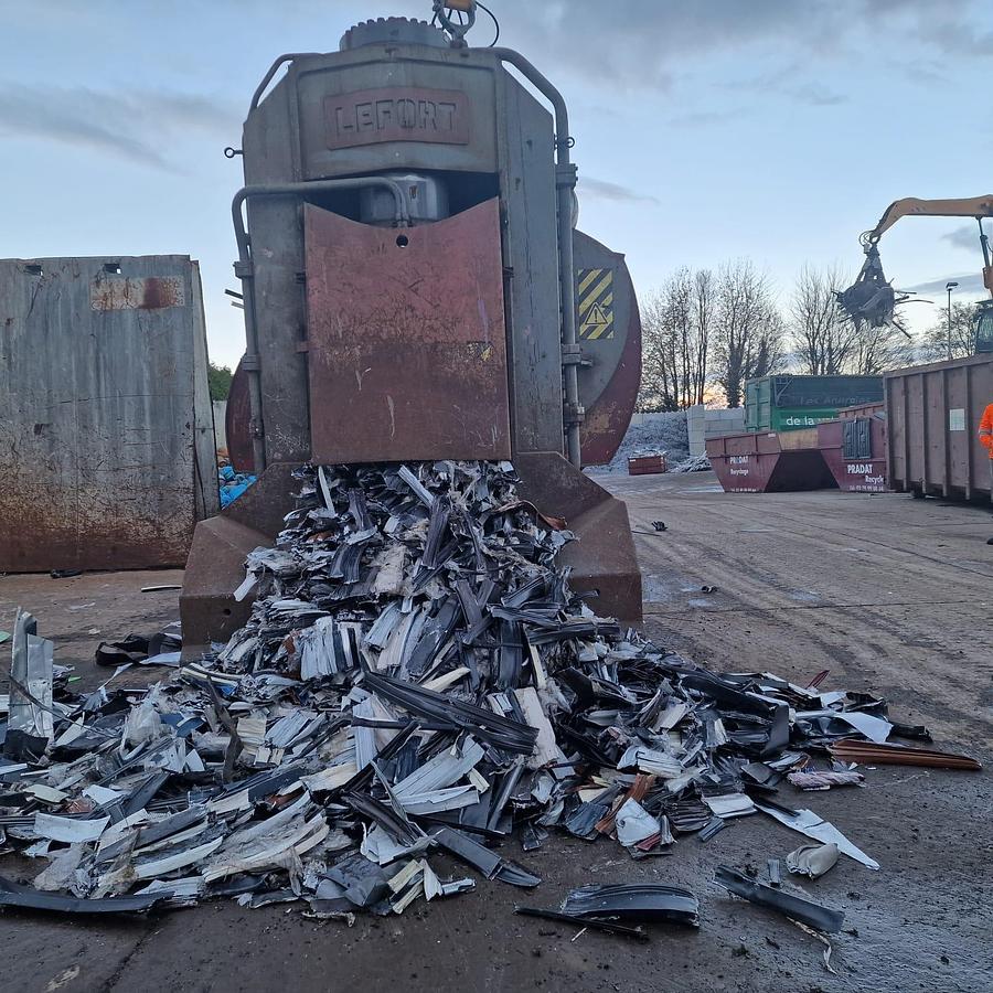 Used 2008 Lefort Mobile 600 Shear Baler