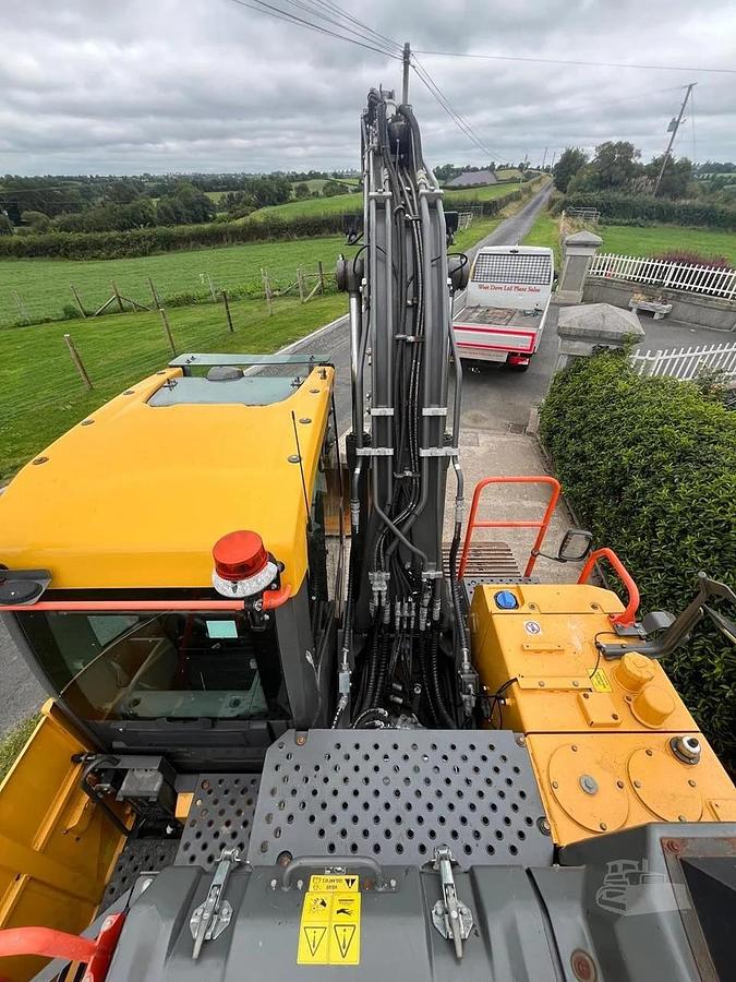 Used 2021 Volvo EC140EL Crawler Excavator 