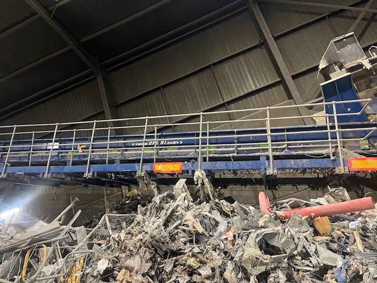 Used CRSNI 820 Trommel Lights Recycling Line Picking Station