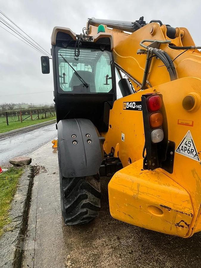 Used 2016 JCB 540-140 Telehandler