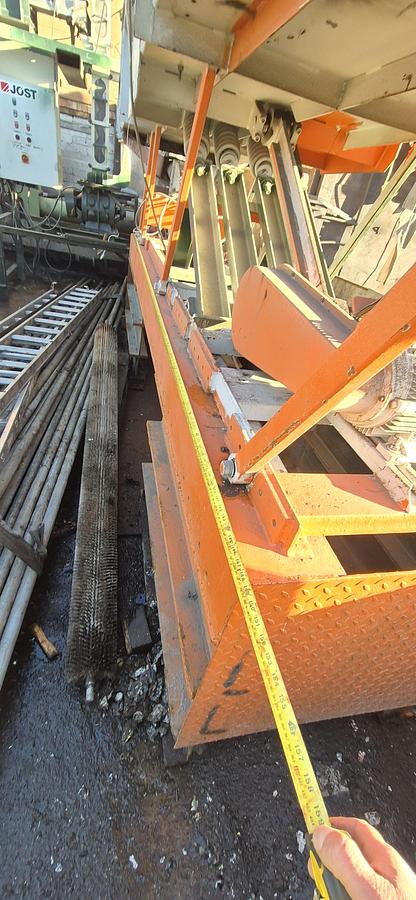 Used 2012 Shaker Feeder Unit