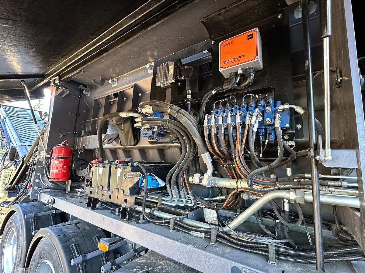 Used 2020 Doppstadt Inventhor 9 SA Slow-speed Shredder