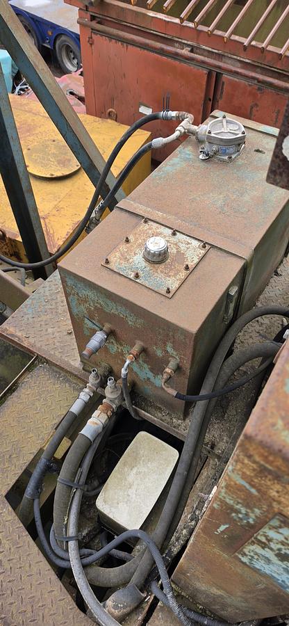 Used Brown Lennox 90cm x 130cm Jaw Crusher