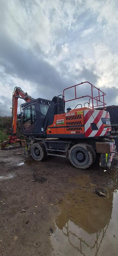 Used 2011 Atlas 200 MH Material Handler 
