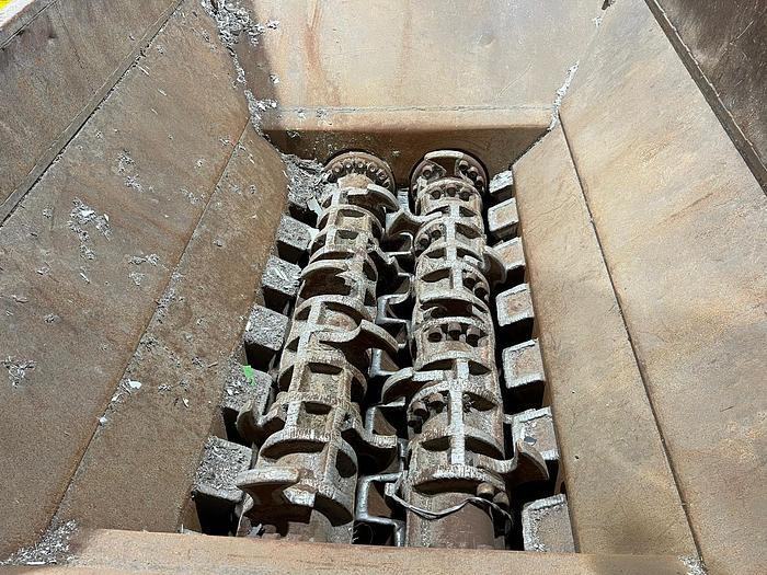 Used AMB 633 Primary Twin-Shaft Shredder 