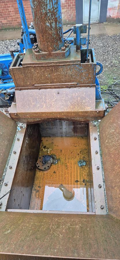 Used Harris TGS 3 Ram baler