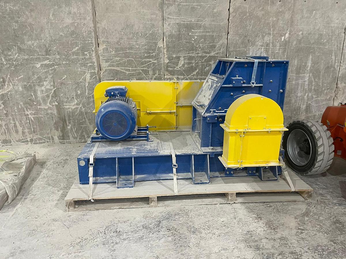 Used 2019 BJD Hammer Mill Crusher 24 x 20