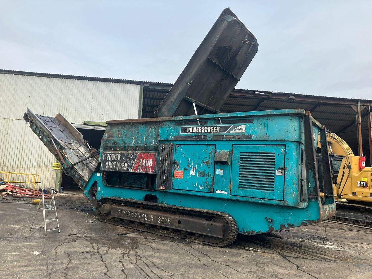 Used 2006 Powerscreen Powershredder 2400 Slow-Speed Twin-Shaft Shredder