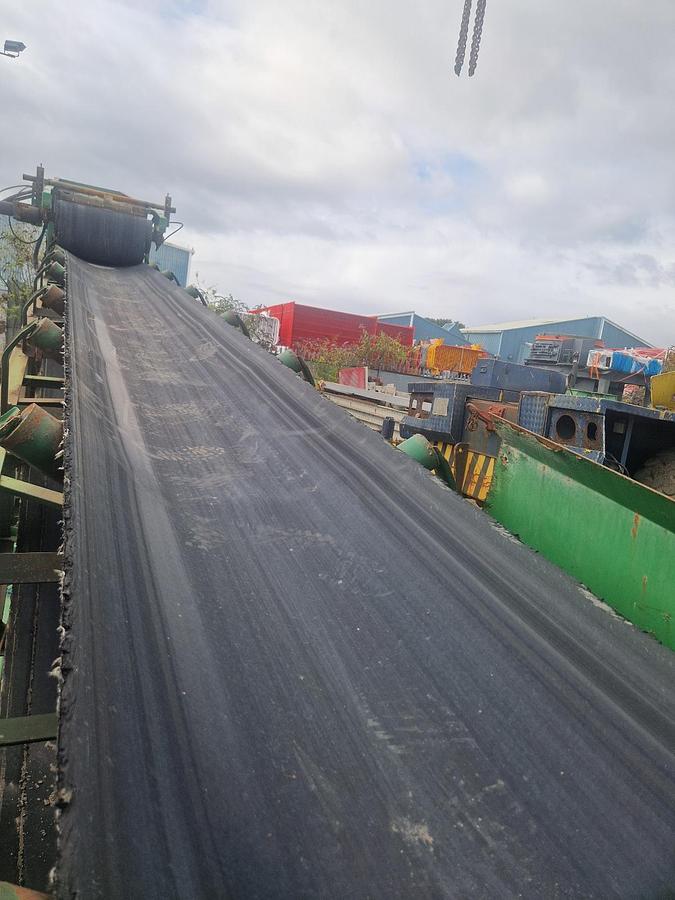 Used 2011 McCloskey ST80 Mobile Stockpiling Conveyor