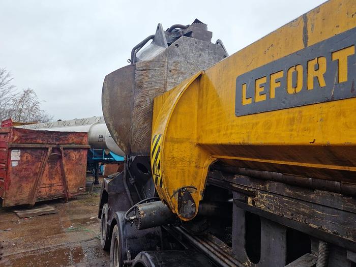 Used 2008 Lefort 500 Mobile Shear Baler for Sale in London, United Kingdom