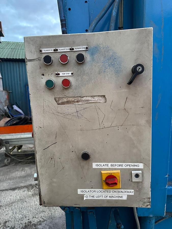 Used Horizontal Baler 