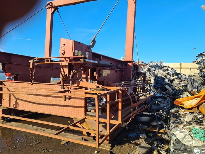 Used 2014 A-Ward 20ft Container Tilter