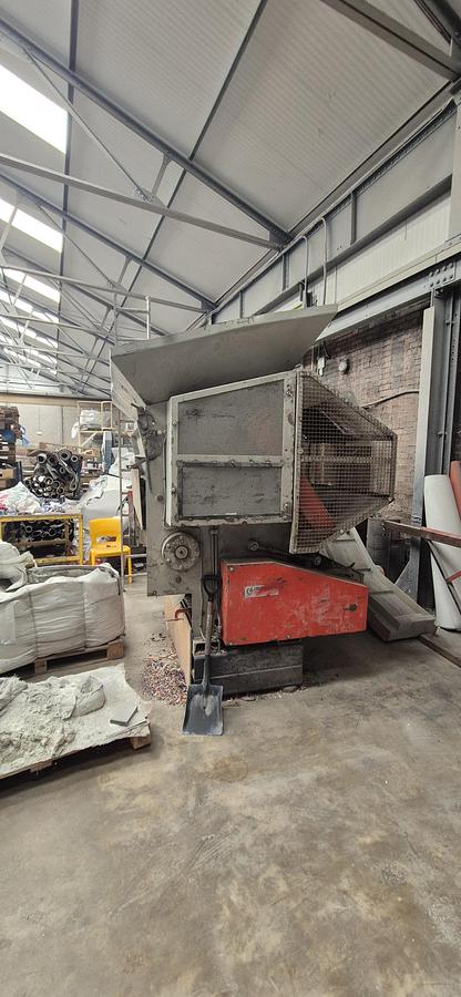 Used Lindner Shredder