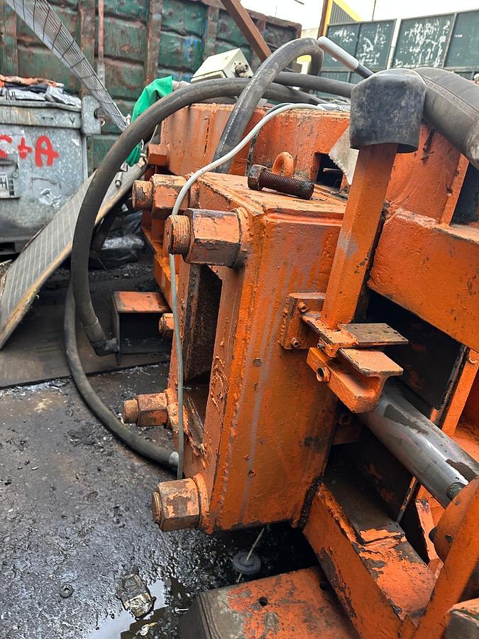 Used 1973 Vezzani PM50-D Baler