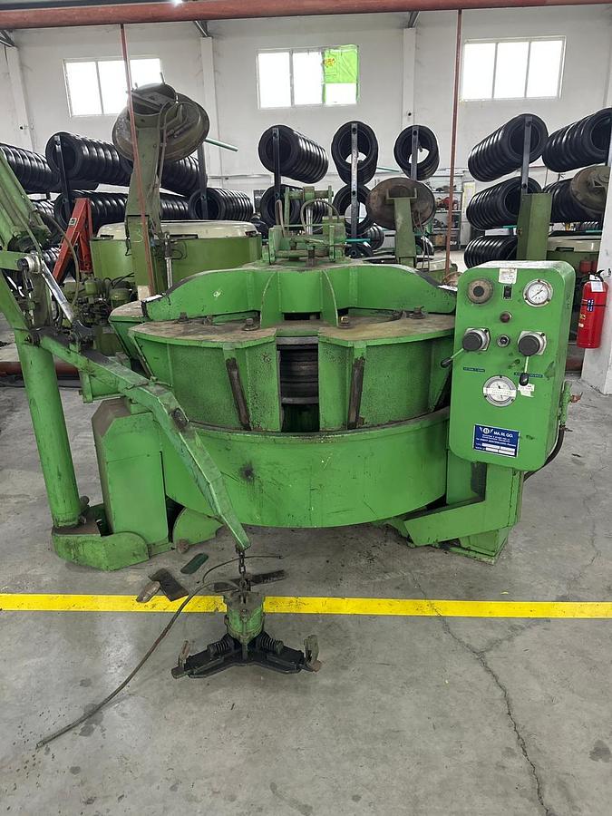 Used Tyre Retreading PCR & TBR Presses Full Plant