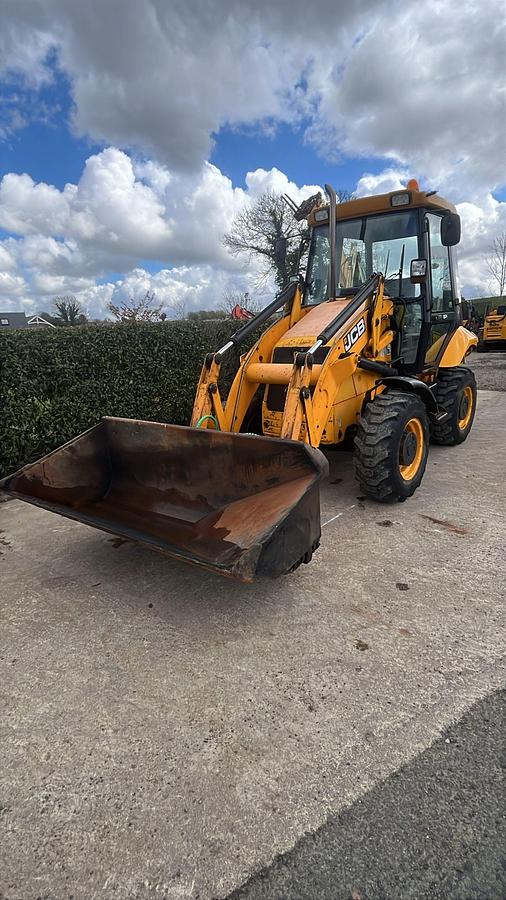 Used 2011 JCB 2CX AM Material Handler