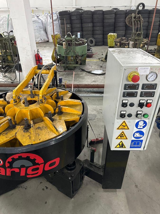 Used Tyre Retreading PCR & TBR Presses Full Plant