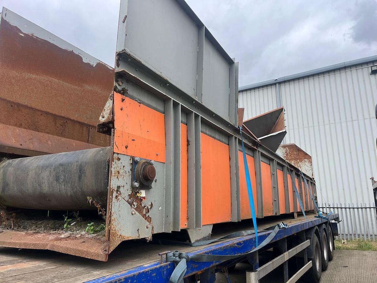 Used 2010 Sutco Cardboard 1.4mm x 6.4mm 2D/3D Flip Flow Screening Deck Screen