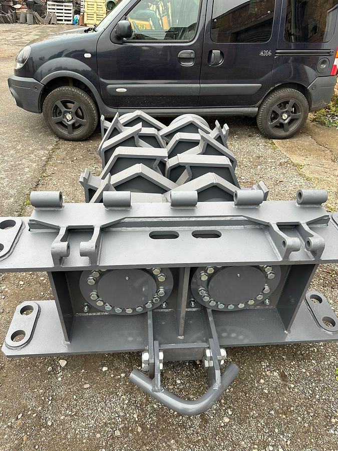 Used 2022 Komplet Krokodile Tracked Slow-Speed Shredder