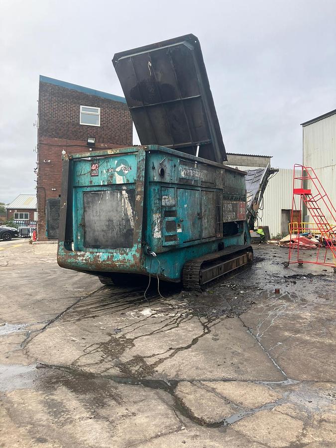 Used 2006 Powerscreen Powershredder 2400 Slow-Speed Twin-Shaft Shredder