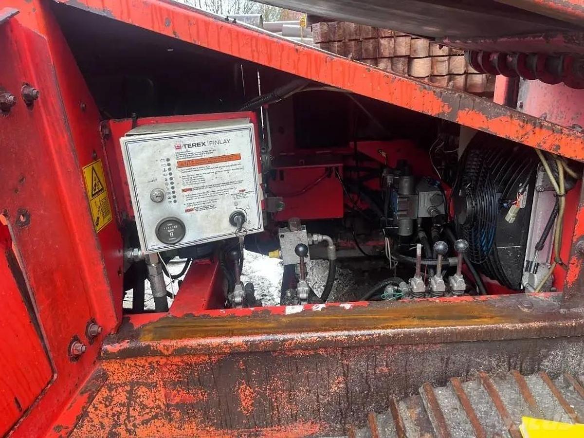 Used 2009 Terex Finlay 595 Hydratrak Heavy Duty Mobile Scalping Screen