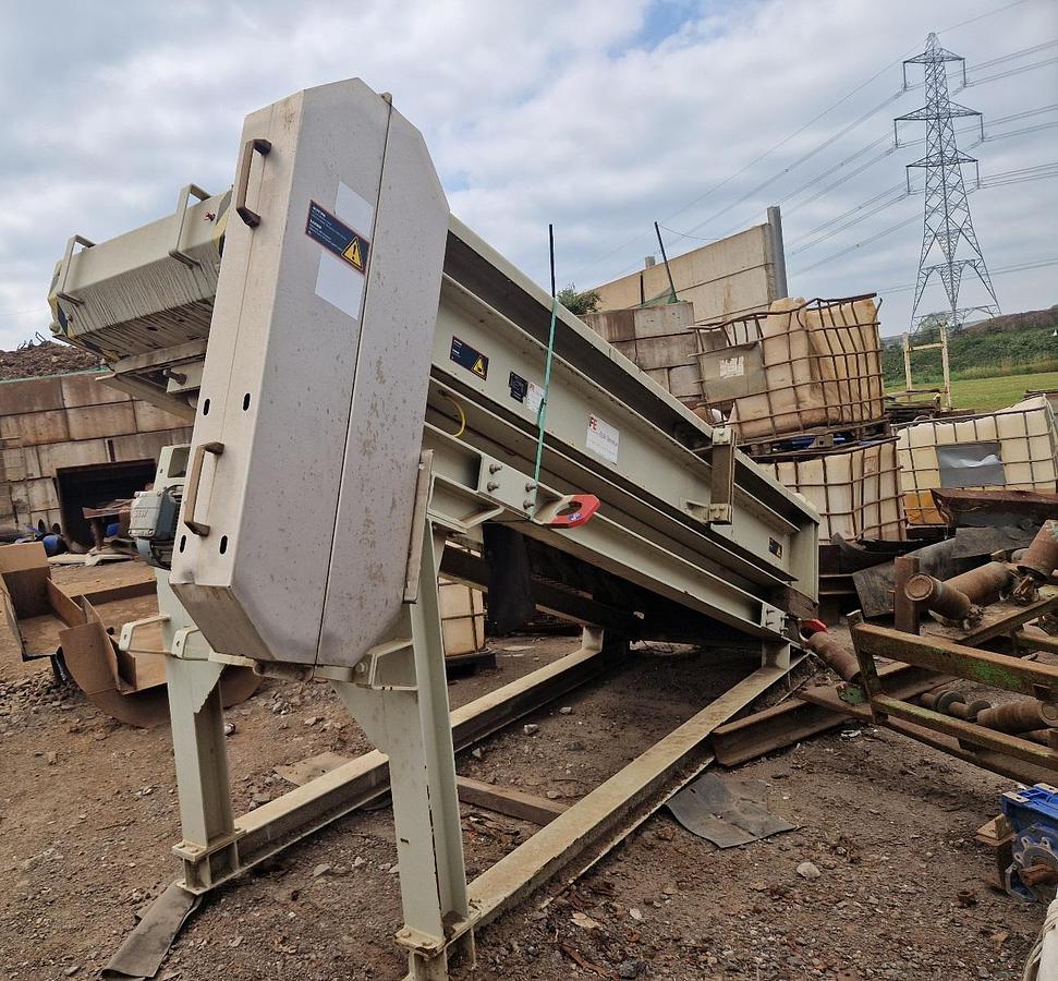 Used 2017 IFE Flip Flow Screen Screener