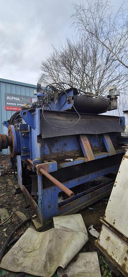 Used 2020  Heavy Duty Single-shaft Shredder