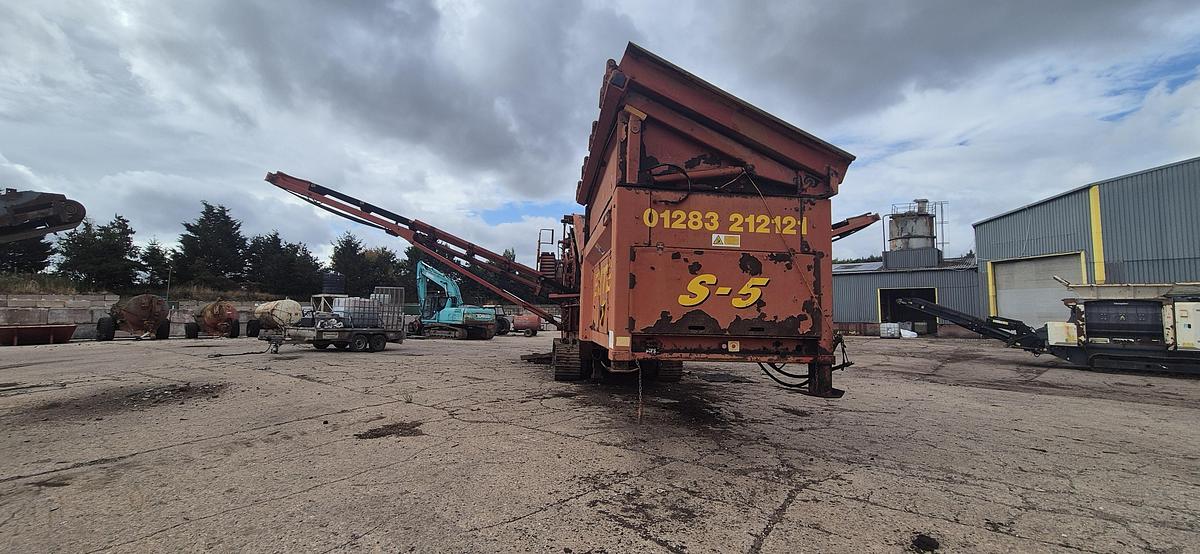 Used 2005 Extec S5 Mobile Screener Screen