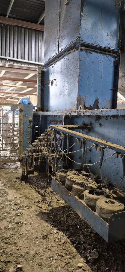 Used PAAL DONKON 500 Fully Automatic Baler & Cross Wrap Wrapping System