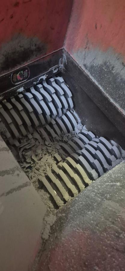 Used 2006 Untha RS 30 Four Shaft Quad Shredder