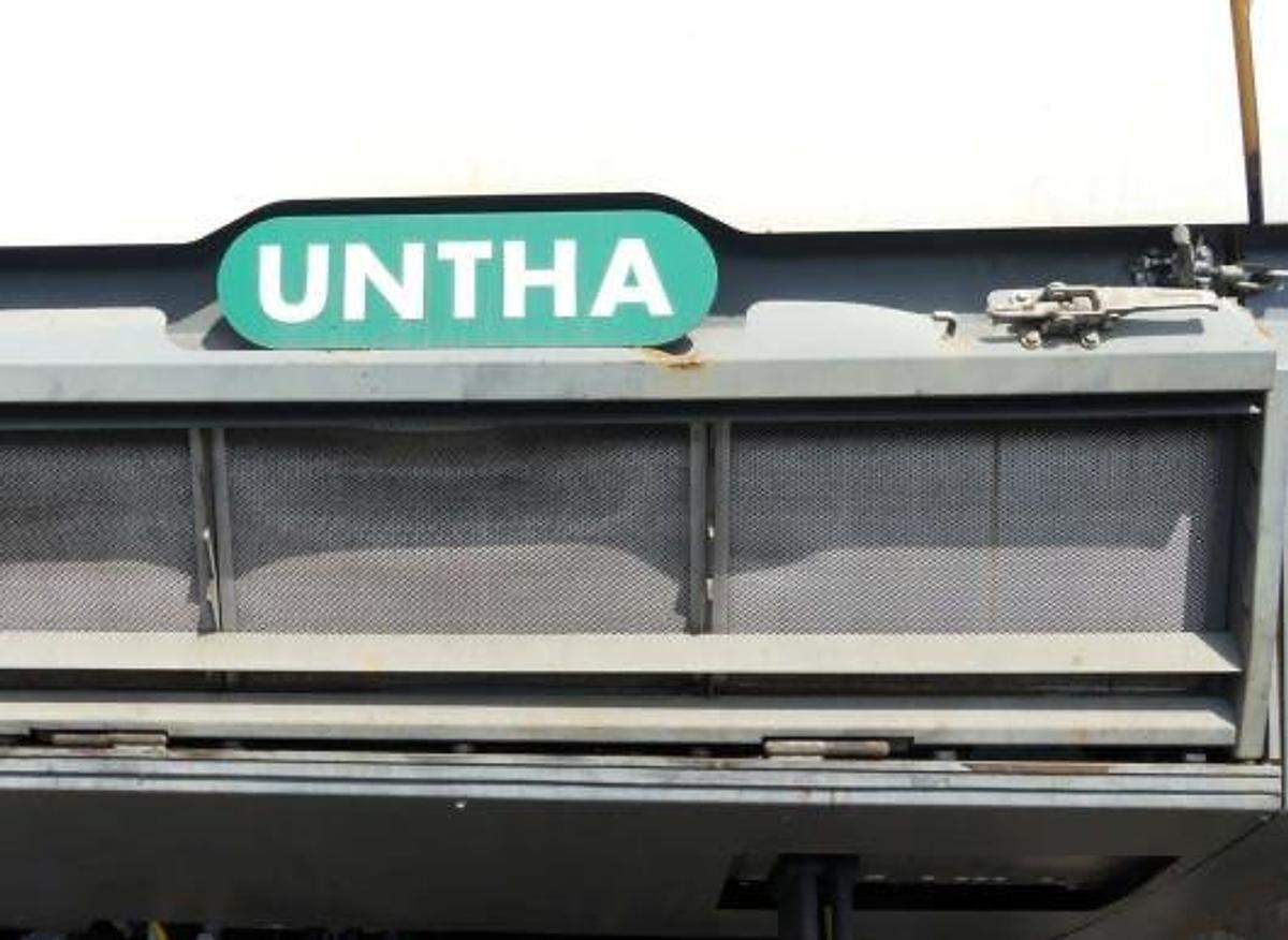 Used 2022 Untha XR3000C Tracked Single-shaft Shredder