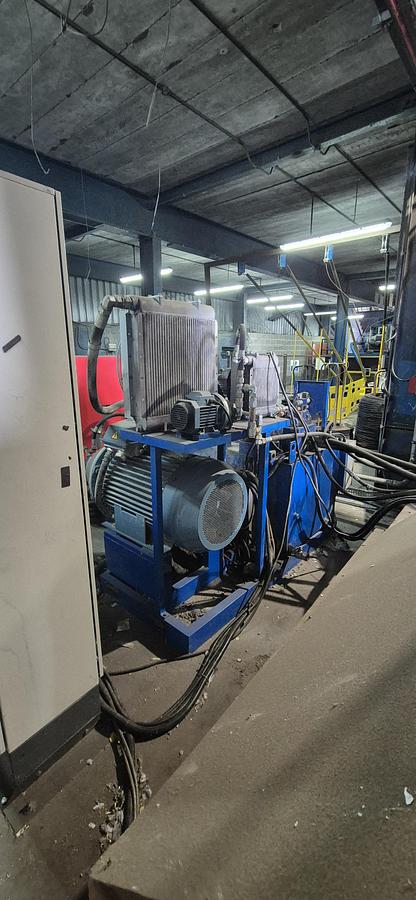 Used 2007 Jovisa, SL Shredder with Infeed conveyor