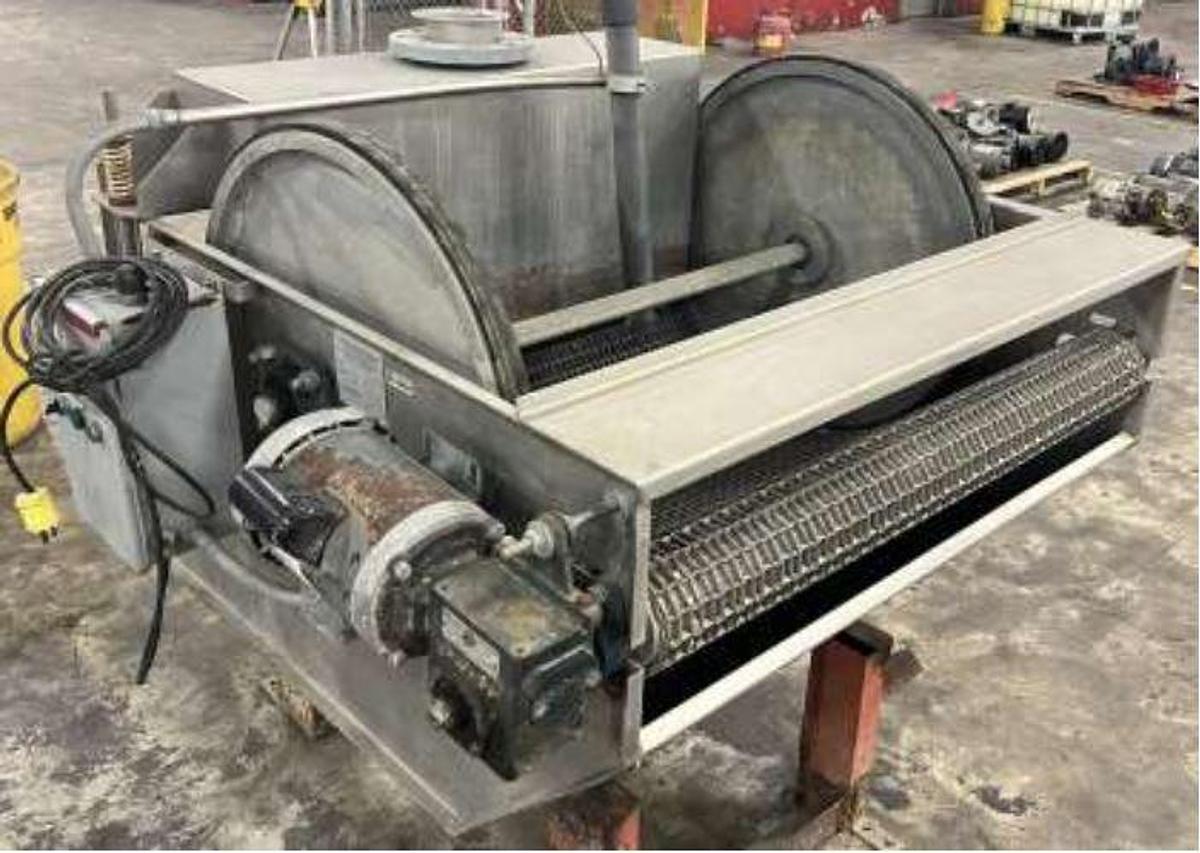 Used 2007 Clearstream Filters Inc MMF-27-30-S Self-Indexing Myco Media Filter