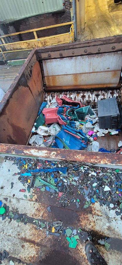 Used 2005 Vecoplan VAZ 1800 Single-shaft Shredder