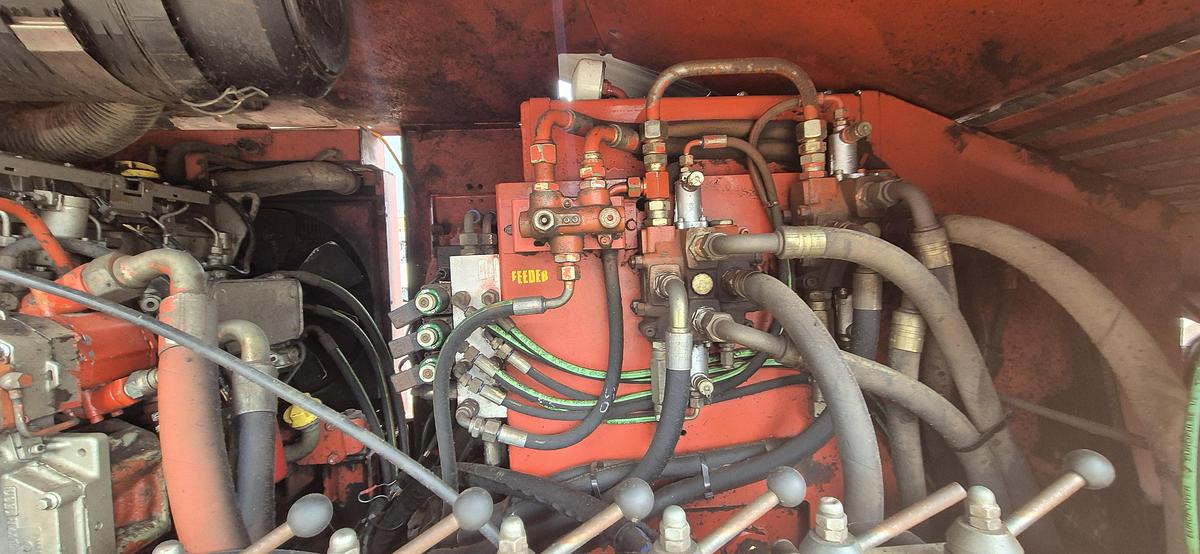 Used 2005 Extec S5 Mobile Screener Screen